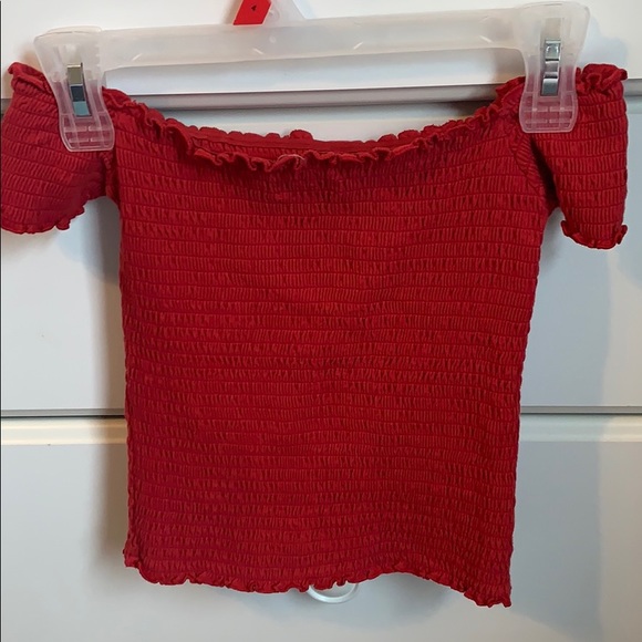 smocked off the shoulder crop top - Picture 3 of 3